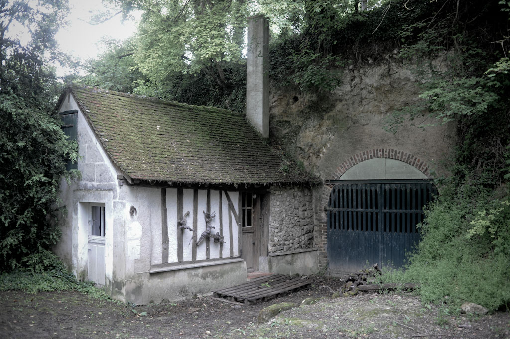 La cantina di Renaud Guettier scavata nella roccia madre